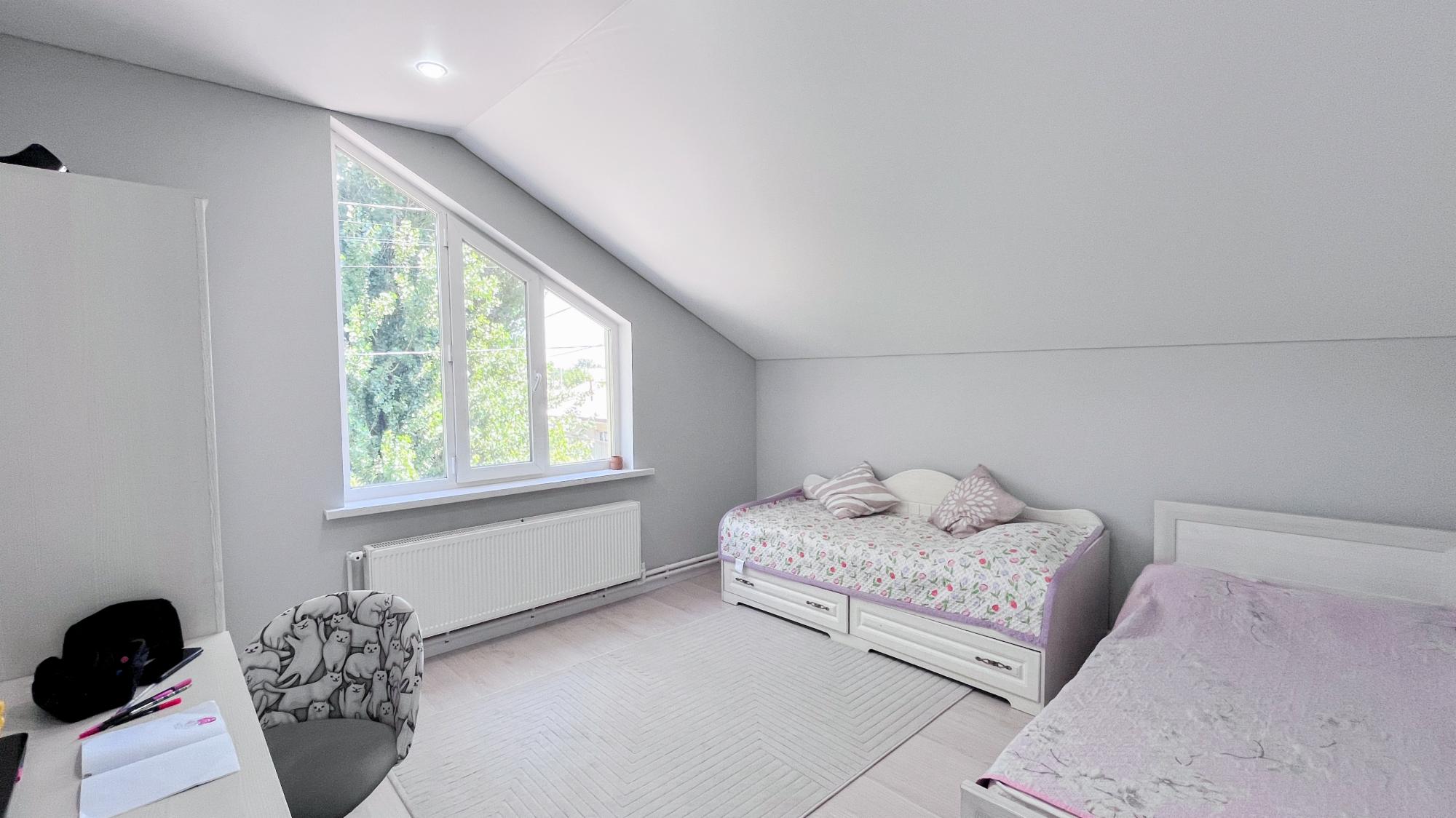 6-комнантный квартира, 170.5 м²,Нахимова за 65 000 000