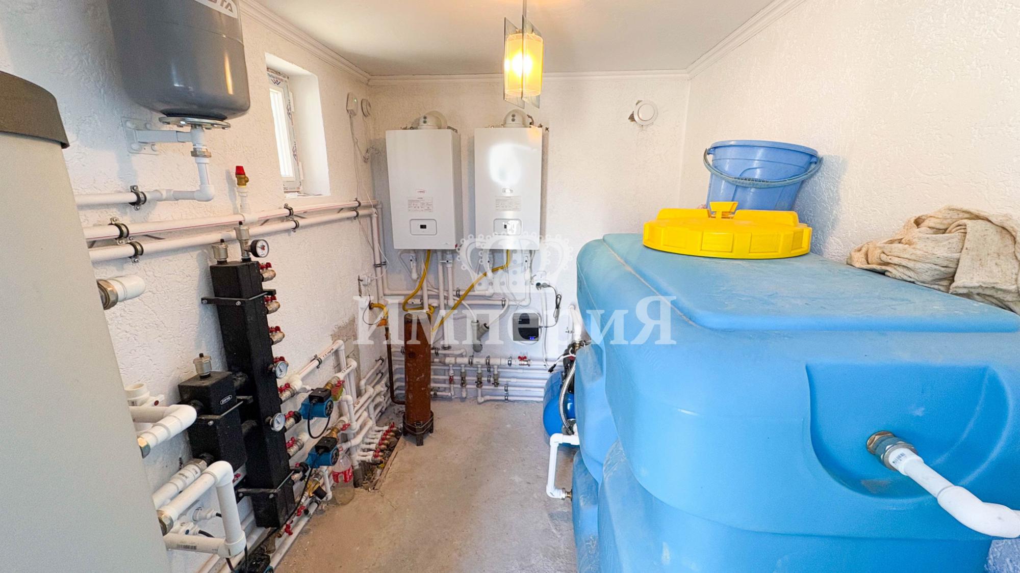 7-комнантный квартира, 350.0 м²,Абубакирова за 65 000 000