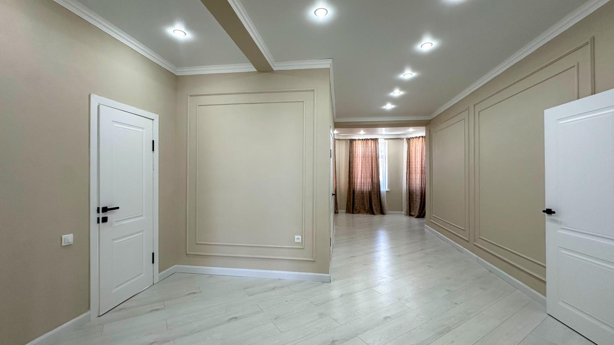 6-комнантный квартира, 280.0 м²,Аксуйская за 101 000 000