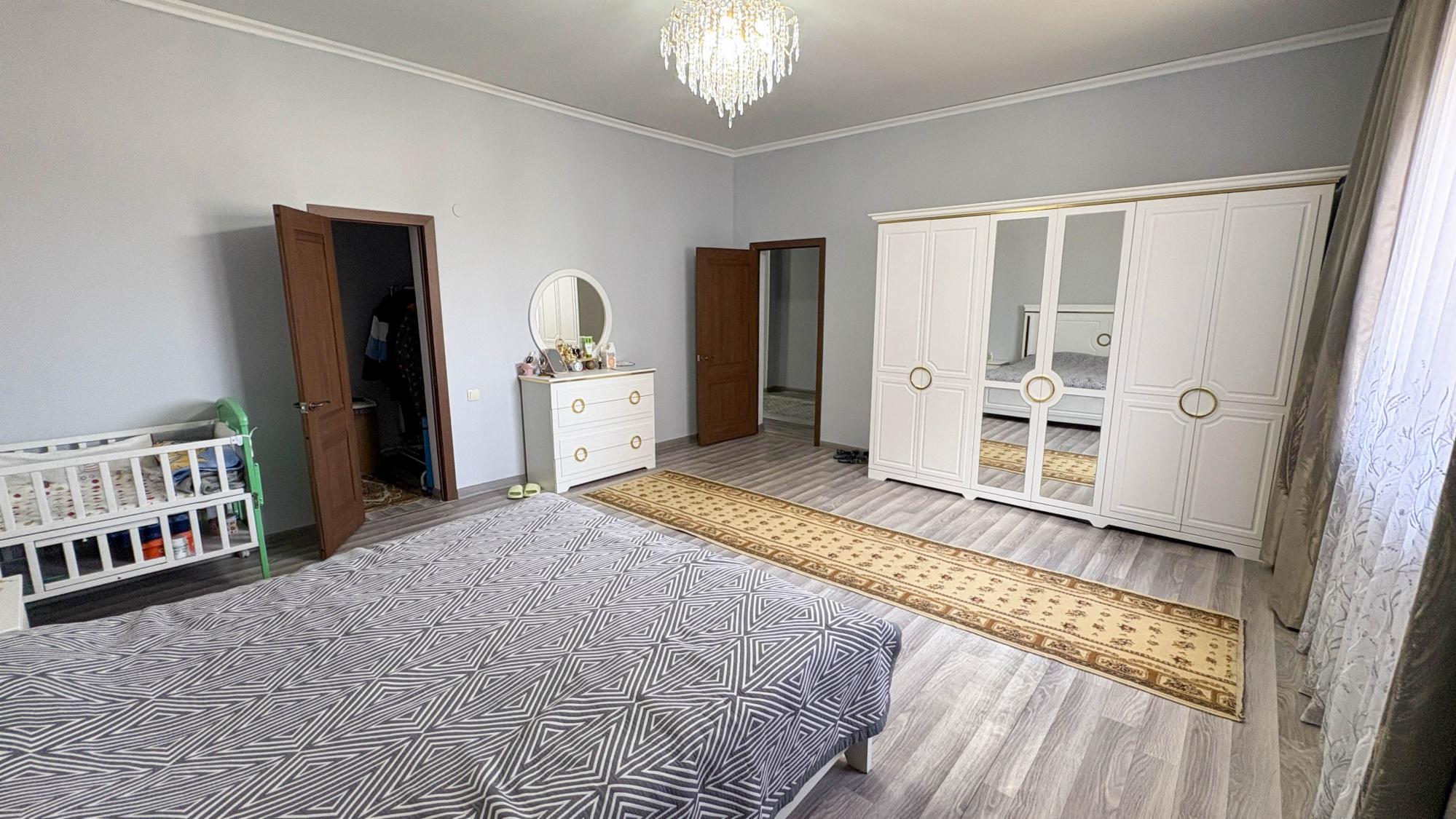 5-комнантный квартира, 247.8 м²,Жастар за 63 000 000