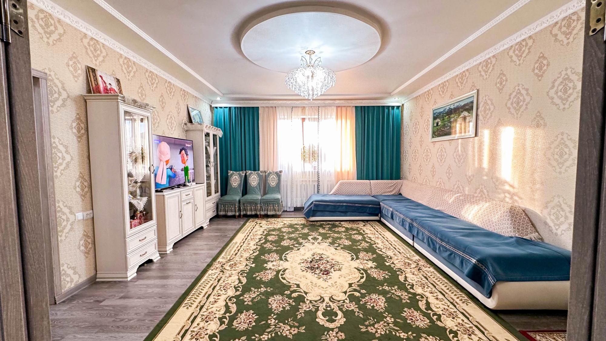 5-комнантный квартира, 196.0 м²,Жылысай за 60 000 000