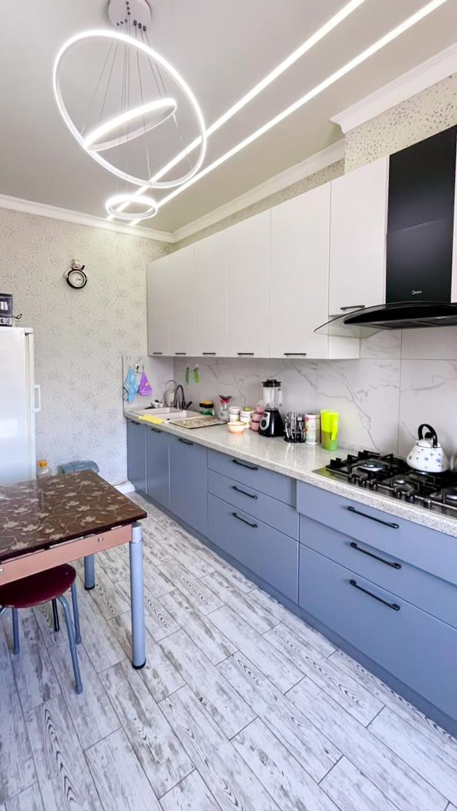 9-комнантный квартира, 215.0 м²,Коктем за 100 000 000