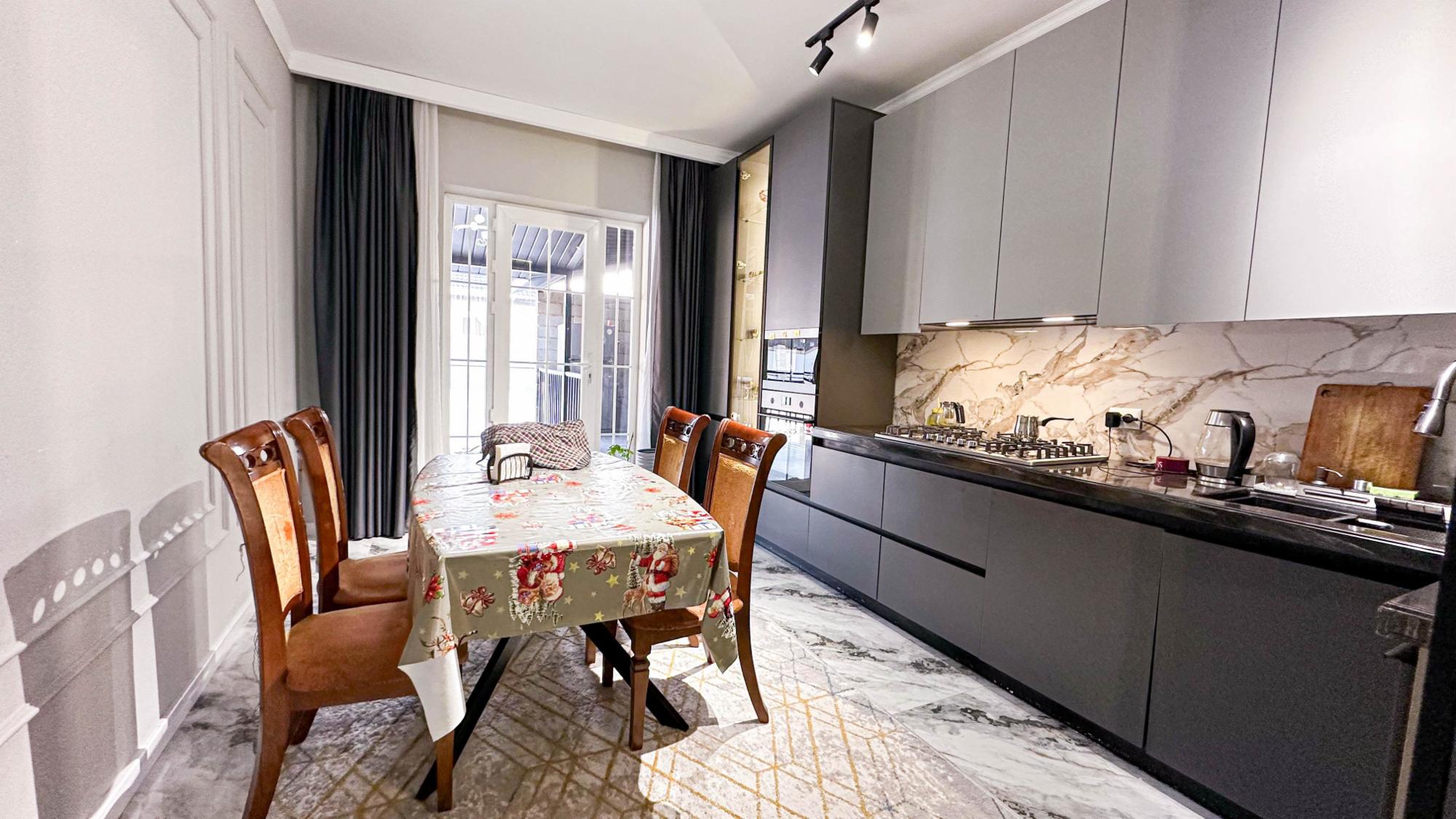 3-комнантный квартира, 112.0 м²,Жоламан  за 43 500 000