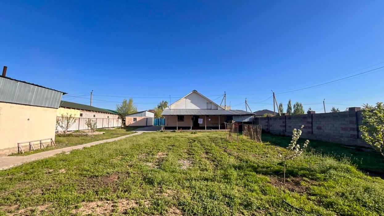 4-комнантный квартира, 106.0 м²,Базарбаева за 30 000 000