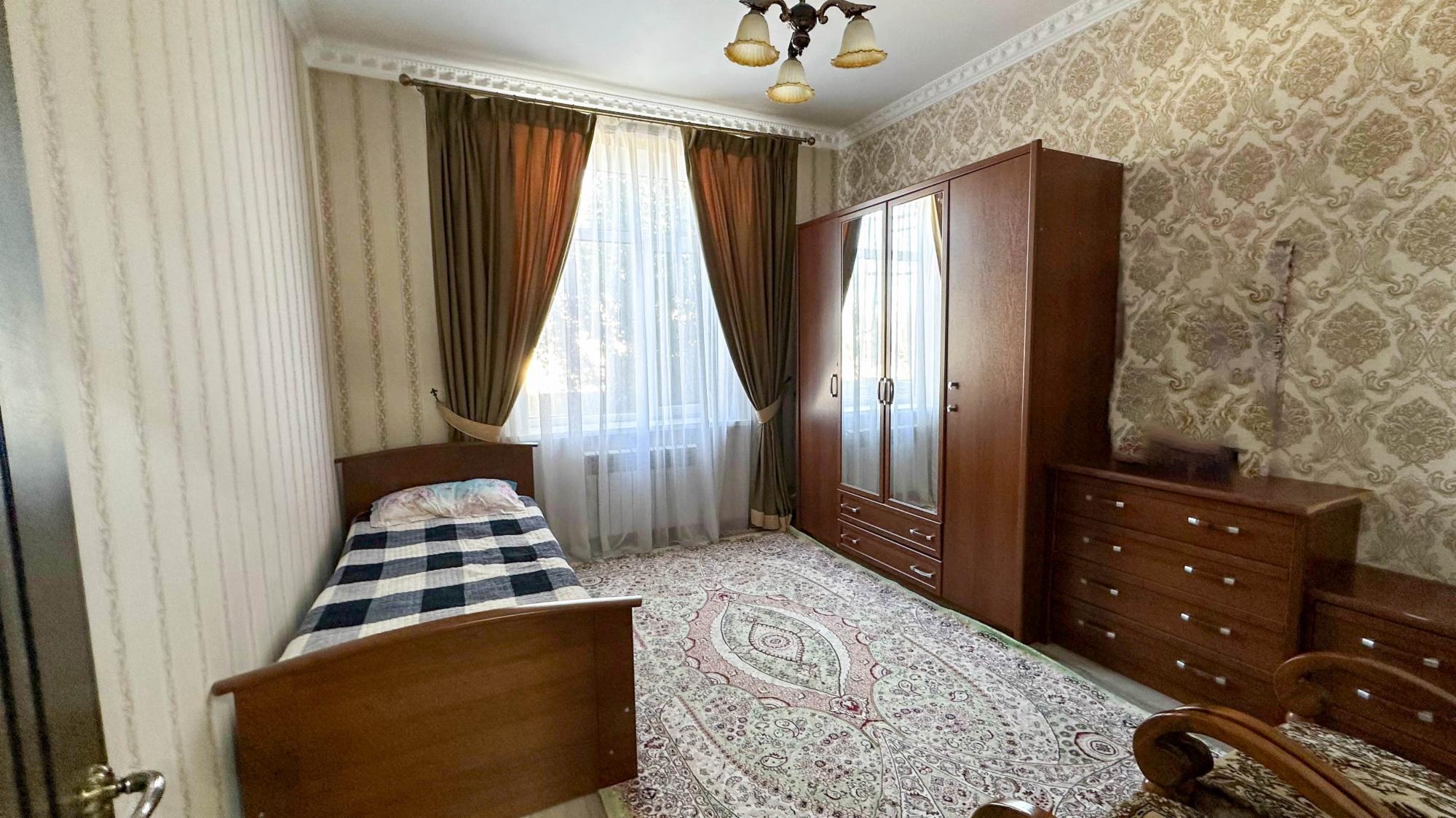 7-комнантный квартира, 232.0 м²,Алимжанова за 65 000 000