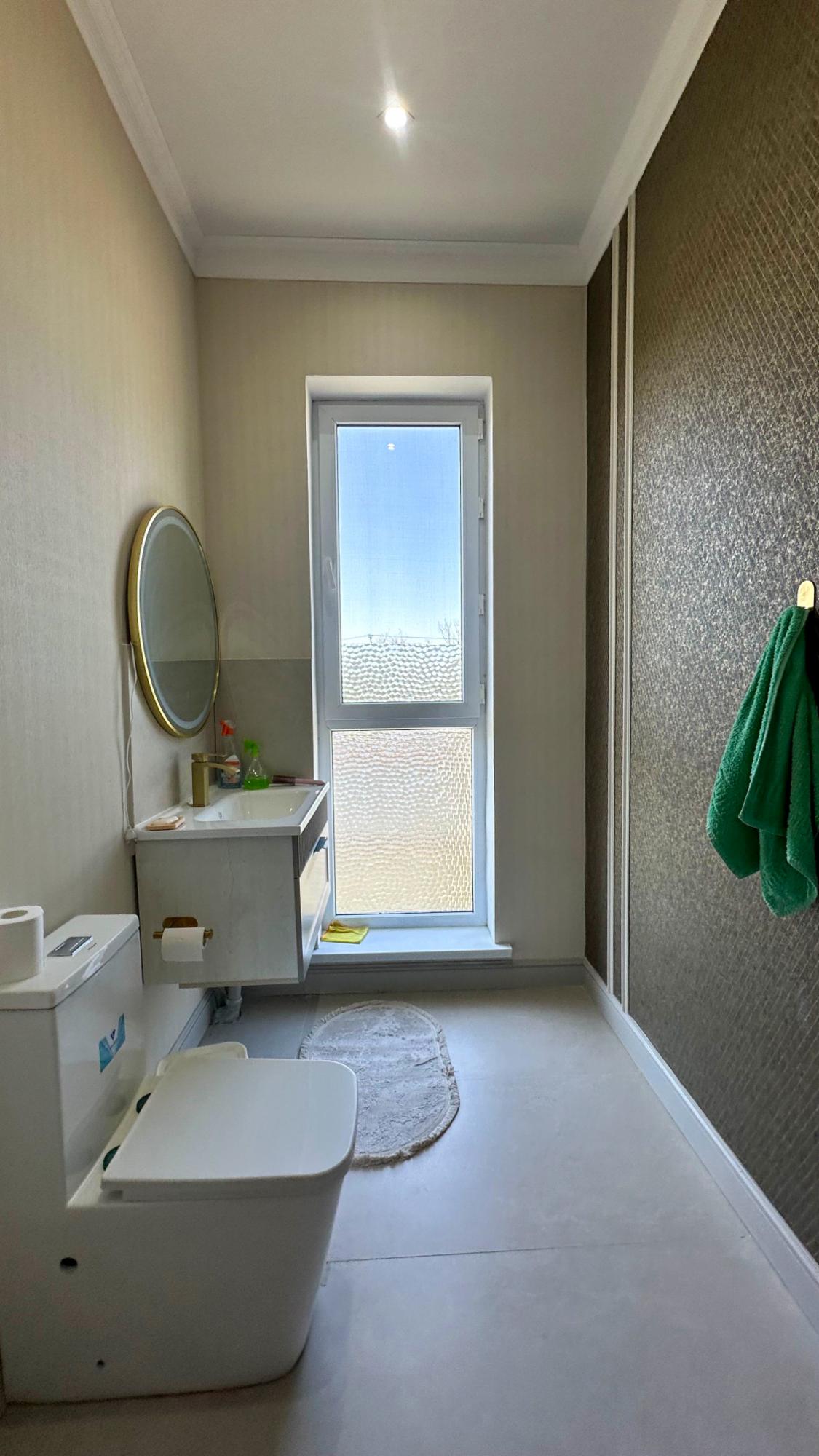 4-комнантный квартира, 227.0 м²,Базарбаева за 75 000 000