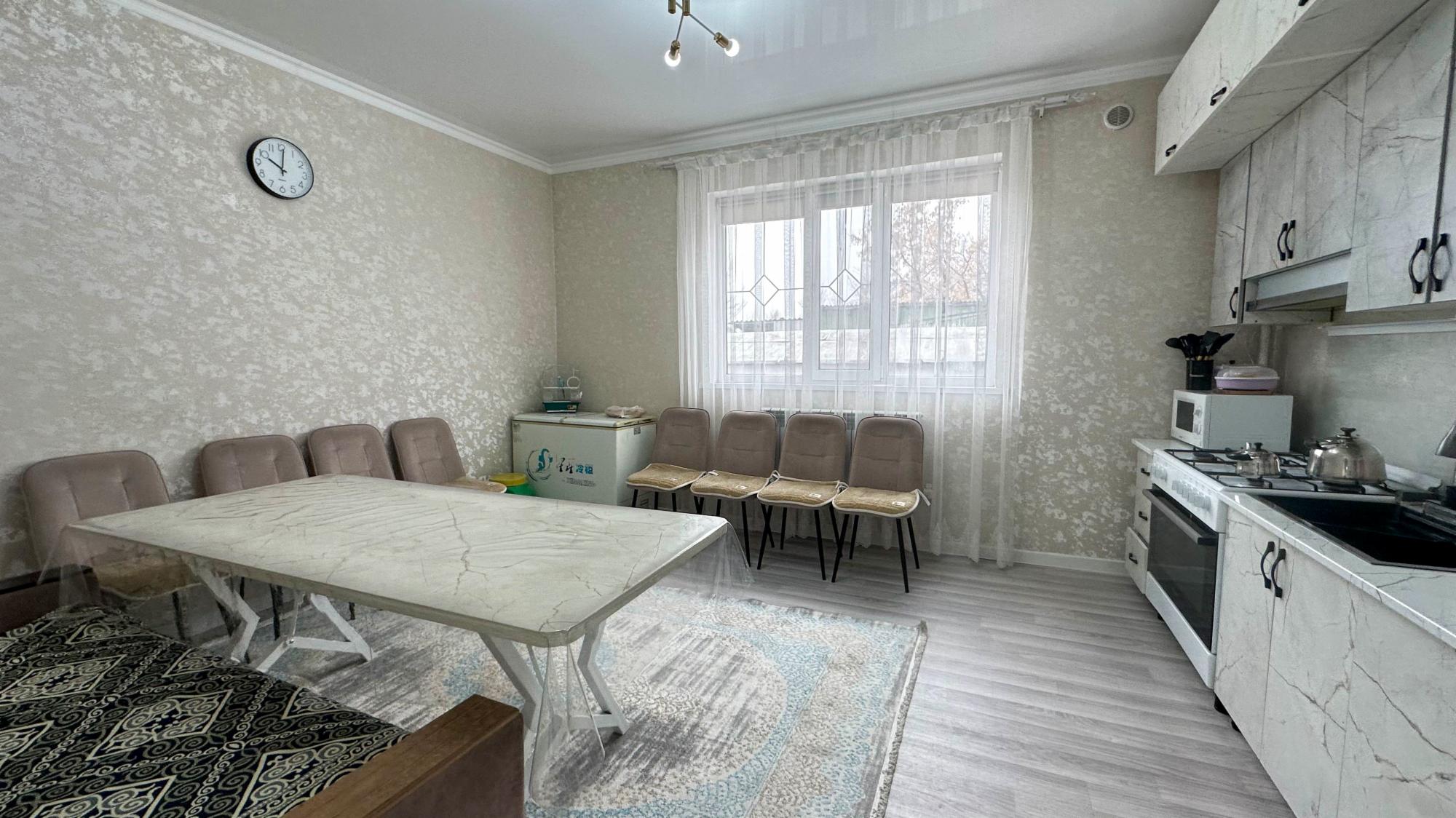 4-комнантный квартира, 128.0 м²,Сулеева за 35 000 000