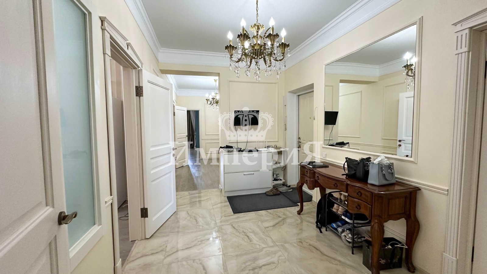 5-комнантная квартира, 165.0 м²,Назарбаева за 80 000 000