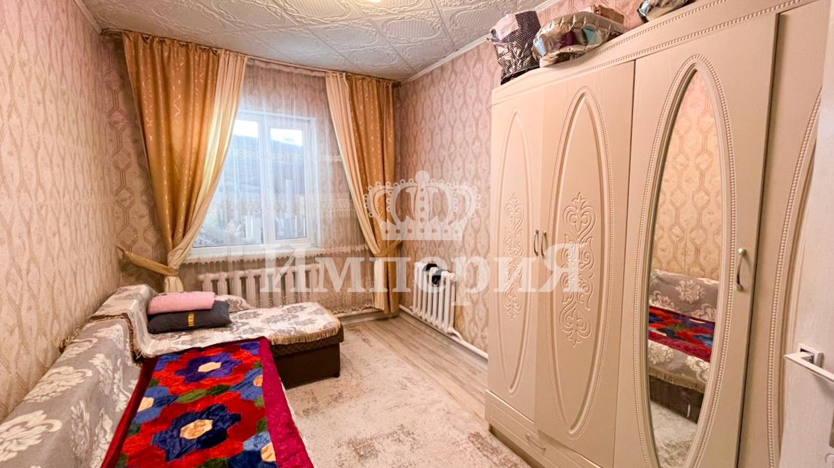 4-комнантный квартира, 100.0 м²,Валиханова за 21 000 000