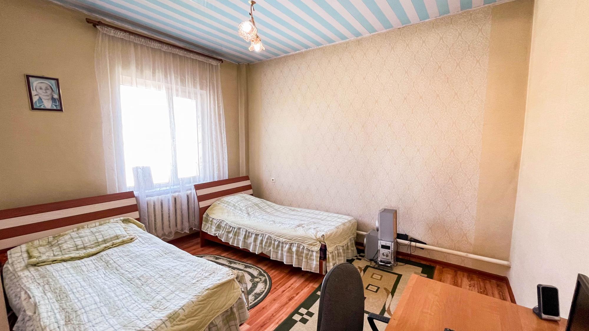 10-комнантный квартира, 260.0 м²,Безродного за 34 500 000