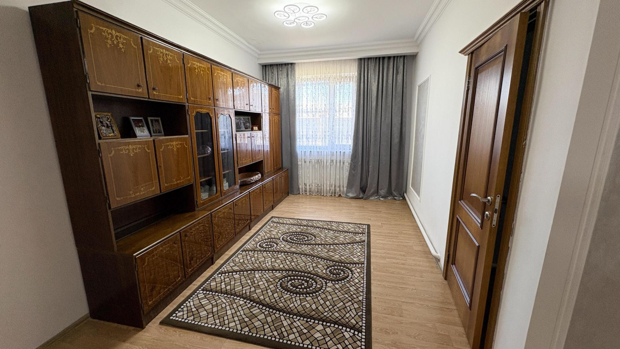 6-комнантный квартира, 300.0 м²,Талдыкорганская за 115 000 000
