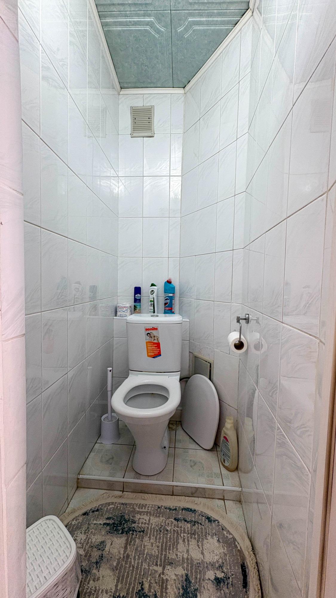 5-комнантная квартира, 150.0 м²,Толебаева за 47 000 000