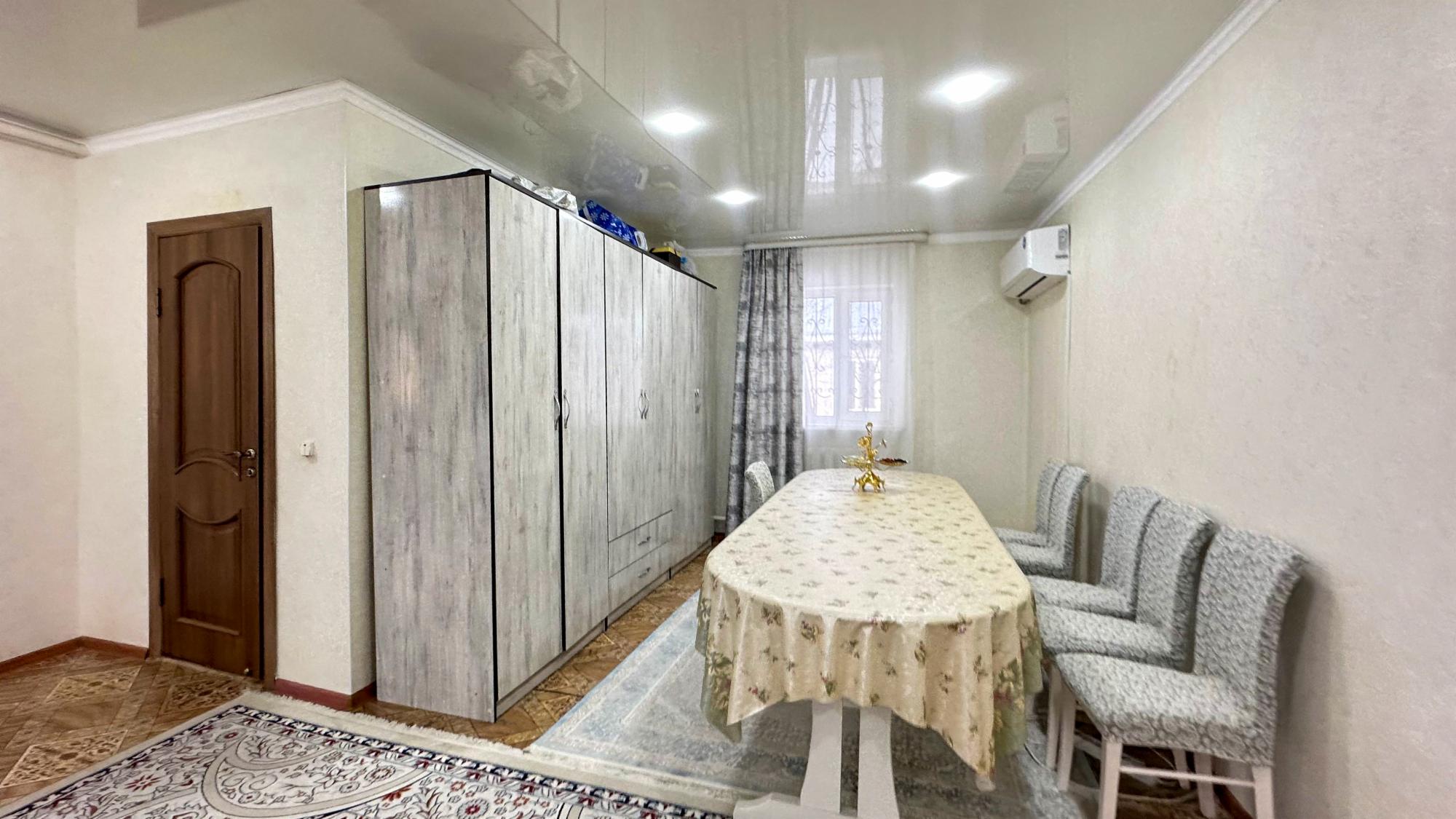 4-комнантный квартира, 140.0 м²,Абая за 24 500 000