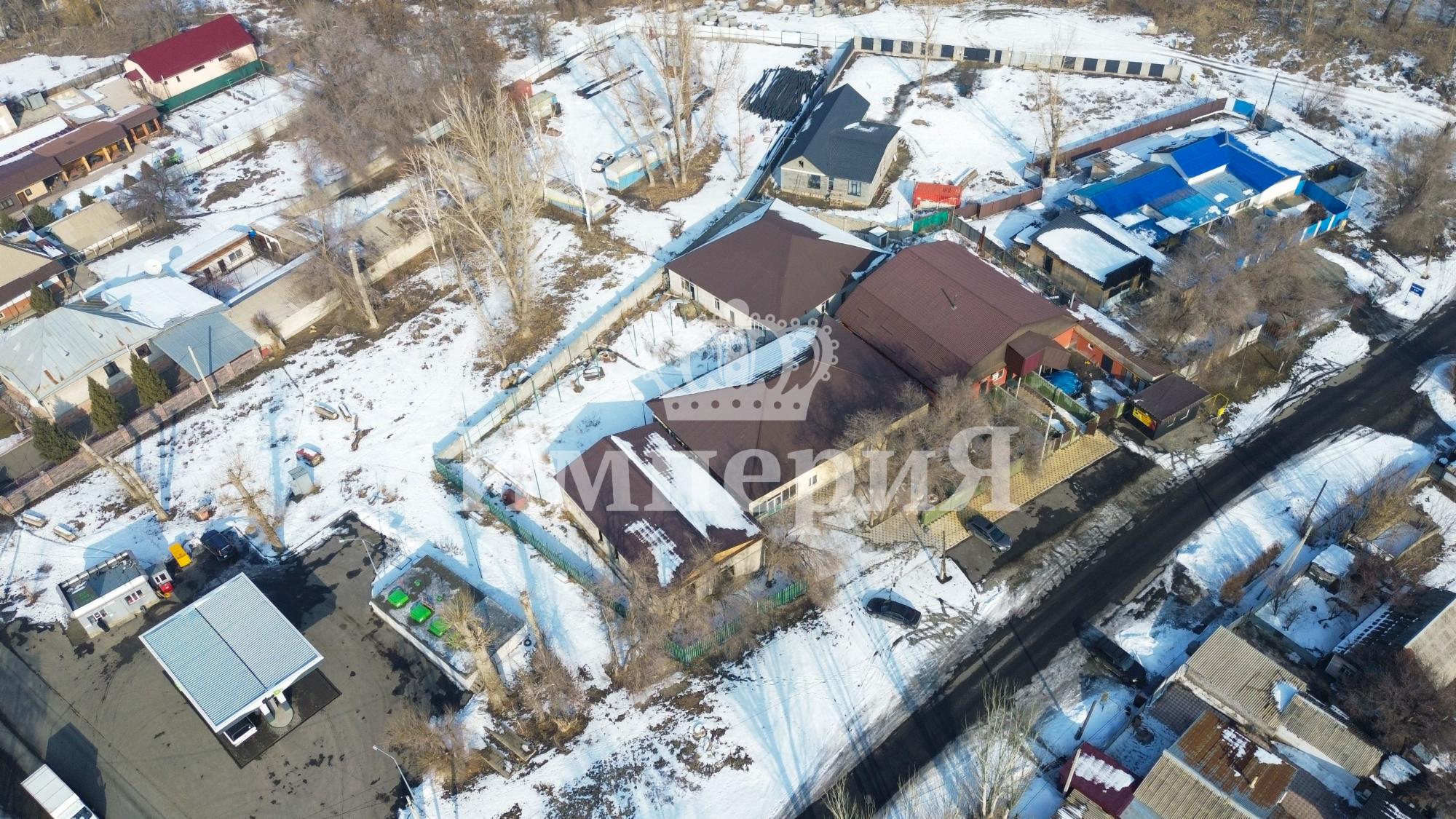 3-комнантный квартира, 306.0 м²,Абая за 30 000 000