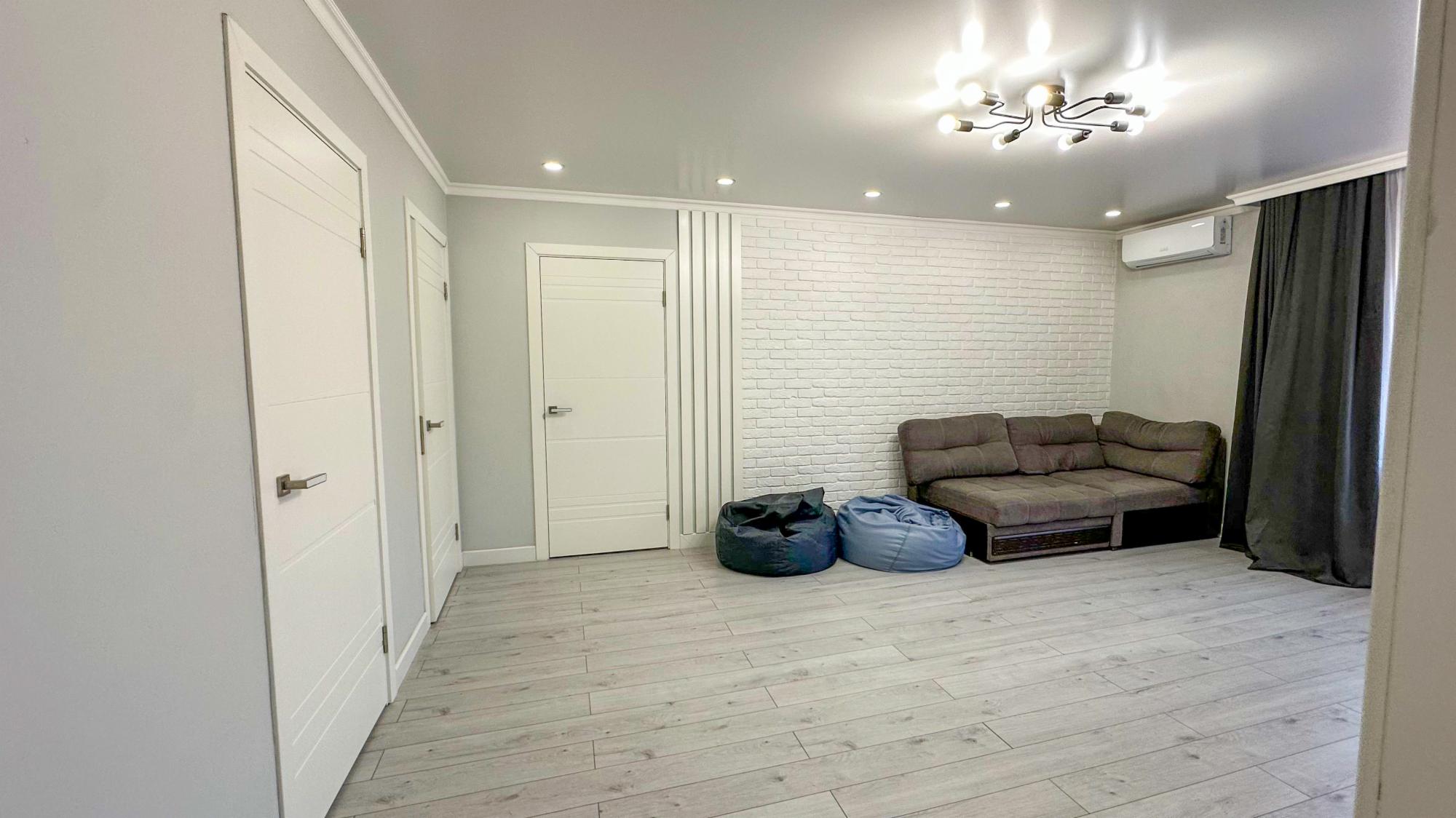 5-комнантный квартира, 238.0 м²,Калиева за 79 000 000