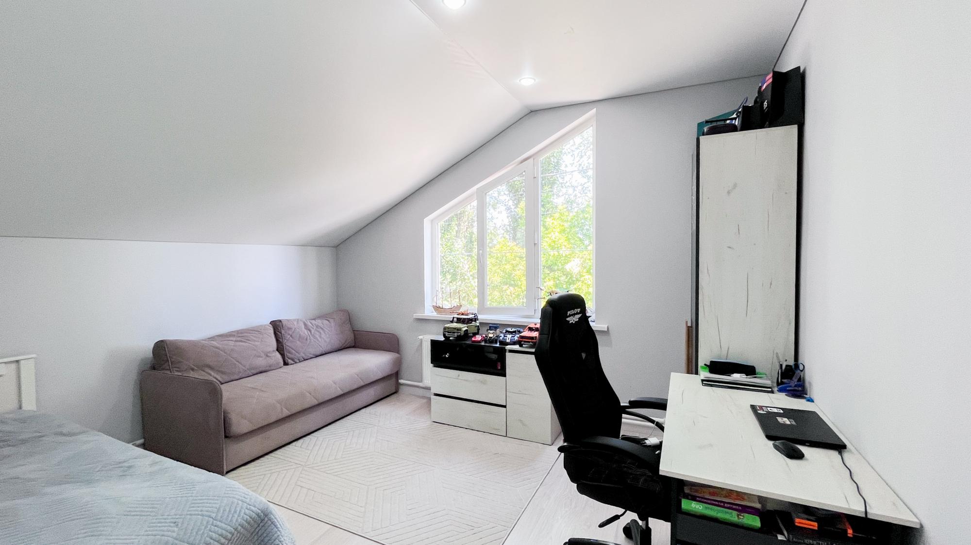 6-комнантный квартира, 170.5 м²,Нахимова за 65 000 000