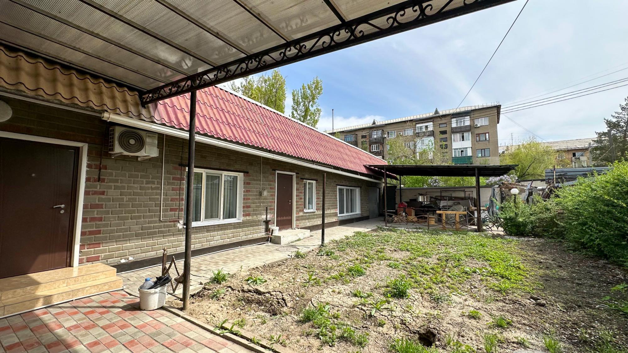 4-комнантный квартира, 140.0 м²,Аксуйская за 50 000 000