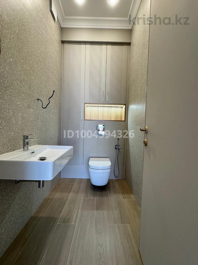 92-комнантная квартира, 92.0 м²,Каратал за 59 000 000