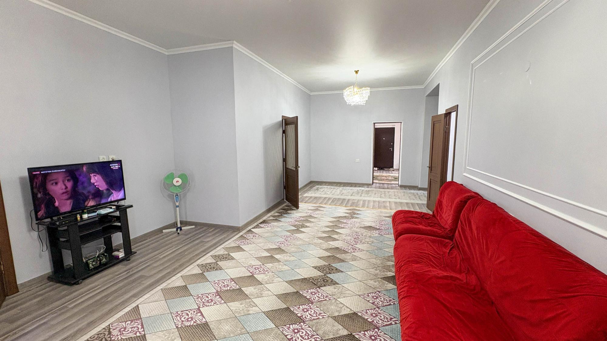 5-комнантный квартира, 247.8 м²,Жастар за 63 000 000