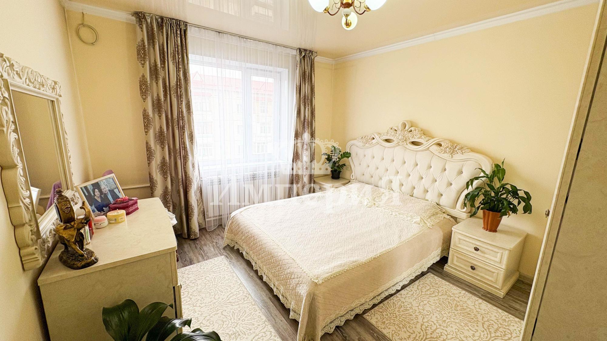 5-комнантная квартира, 120.0 м²,3 мкр за 35 500 000