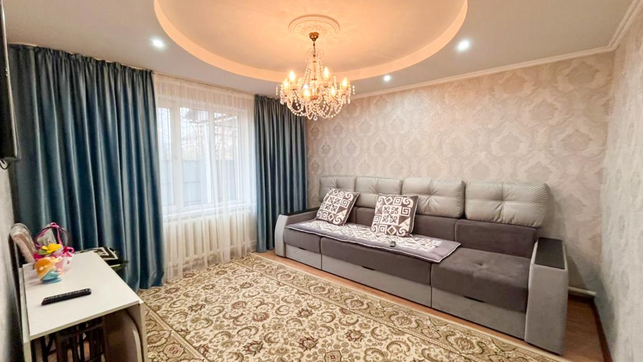 6-комнантный квартира, 120.0 м²,Берликожанова за 26 000 000