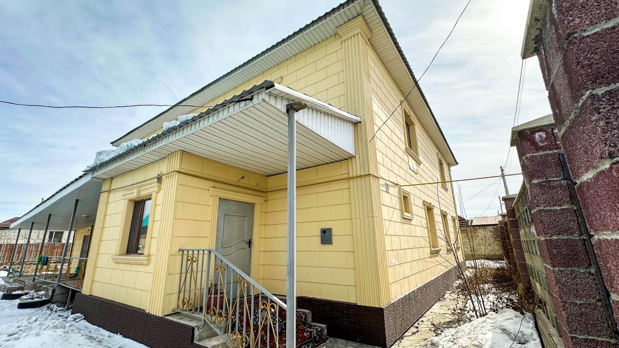 9-комнантный квартира, 300.0 м²,Алмалыбак за 87 000 000