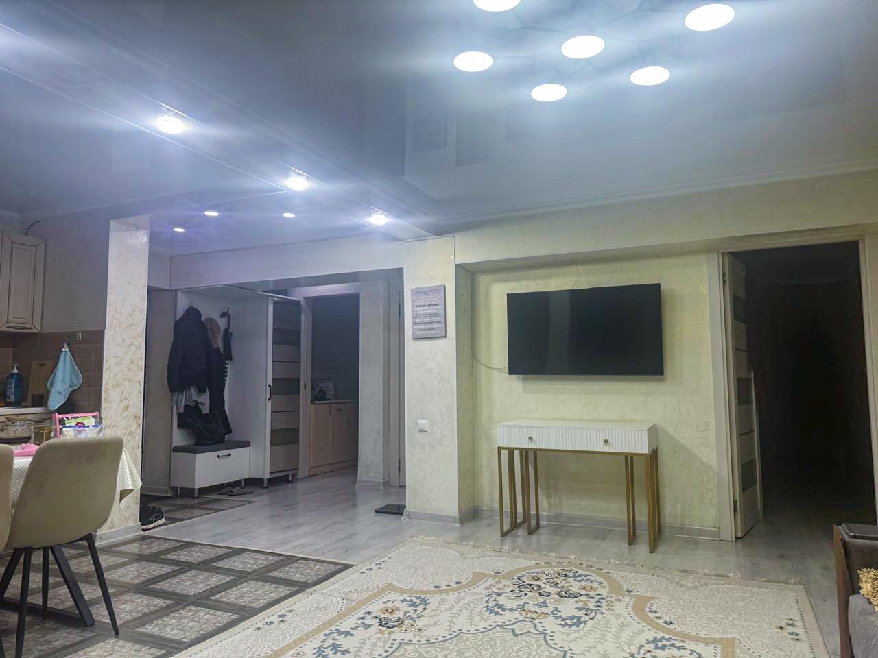 3-комнантная квартира, 60.0 м²,Казахстанская за 25 800 000