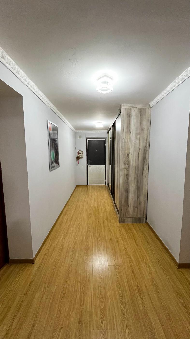 6-комнантный квартира, 250.0 м²,Акын Сара за 50 000 000