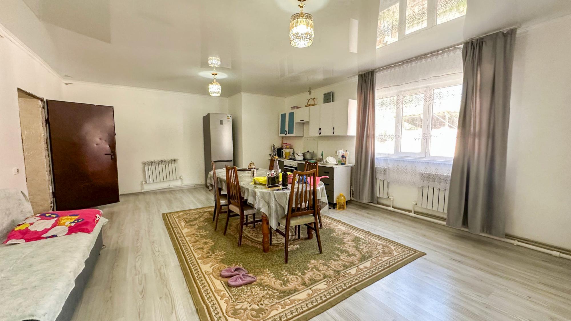 3-комнантный квартира, 80.0 м²,Абубакирова за 11 000 000