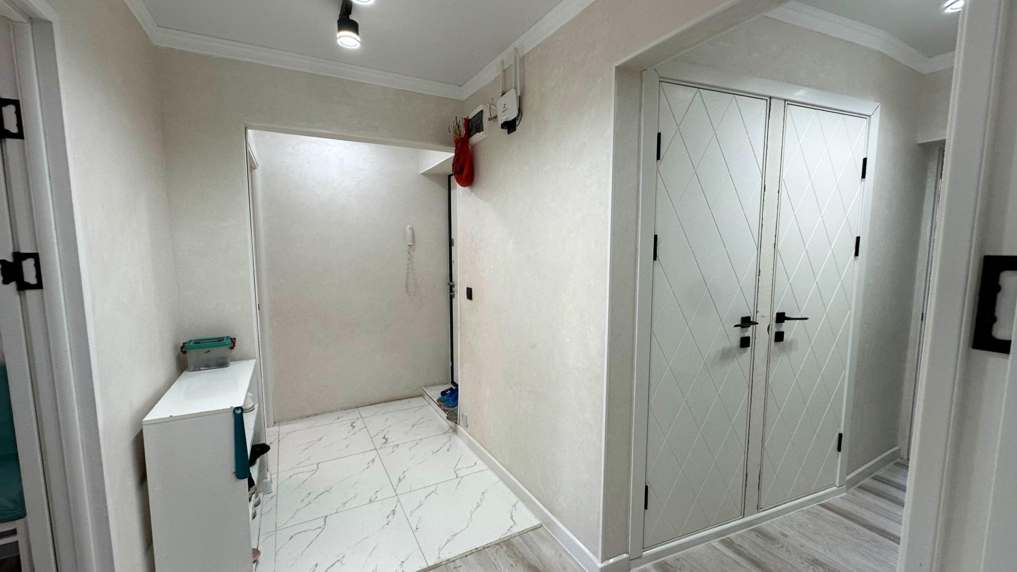 4-комнантная квартира, 80.0 м²,5 мкр за 28 500 000