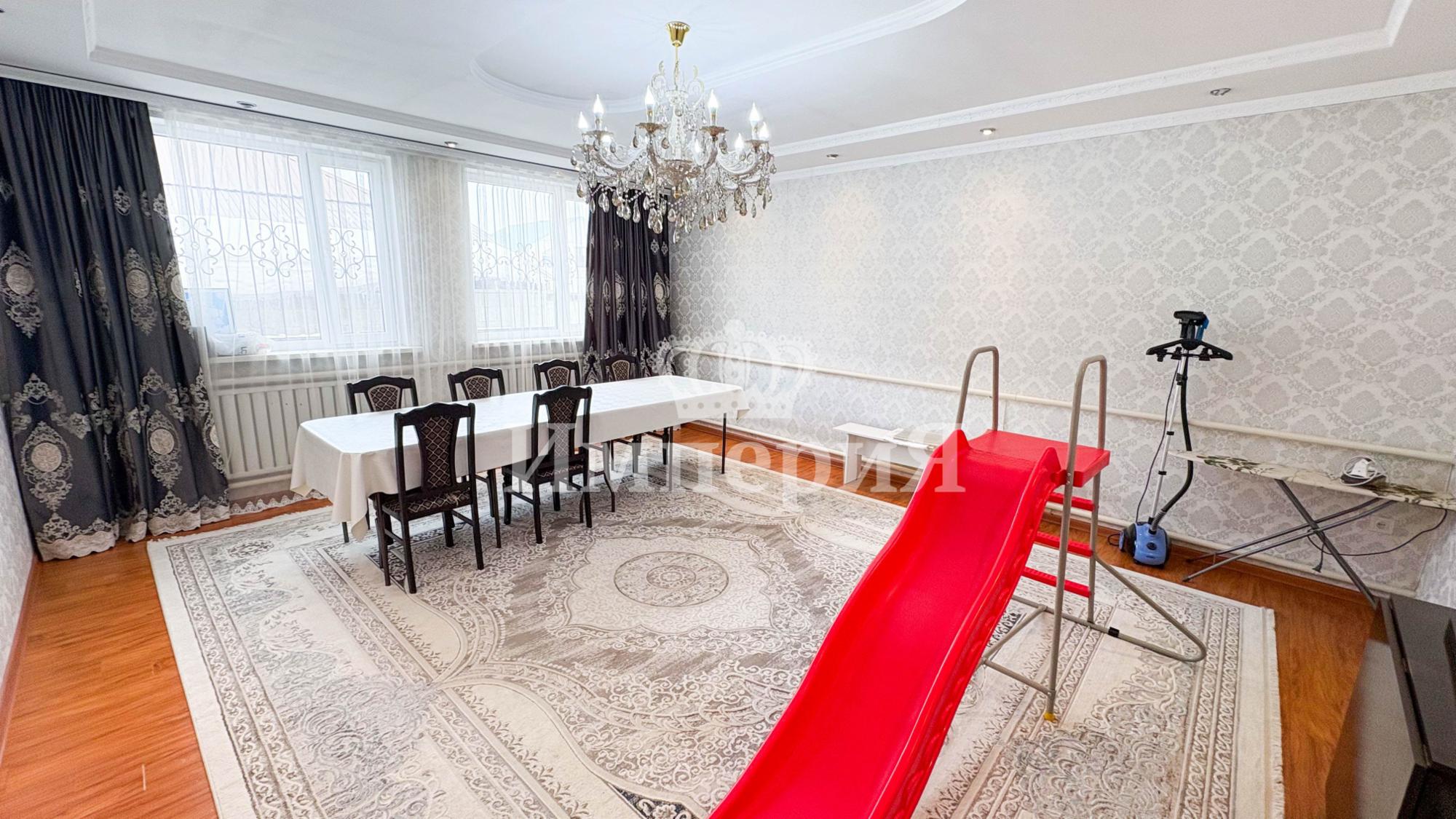 4-комнантный квартира, 110.0 м²,Жарык за 27 700 000