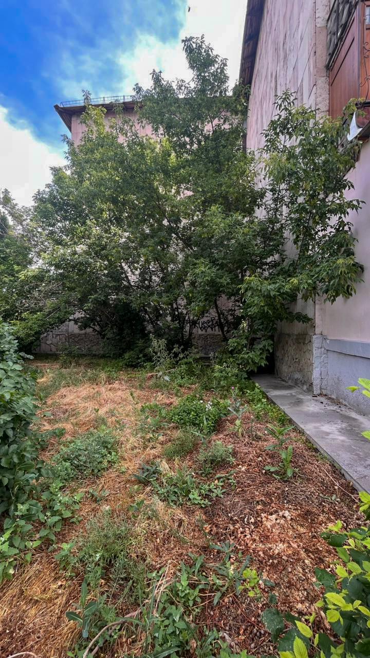 5-комнантная квартира, 98.0 м²,Назарбаева за 34 000 000