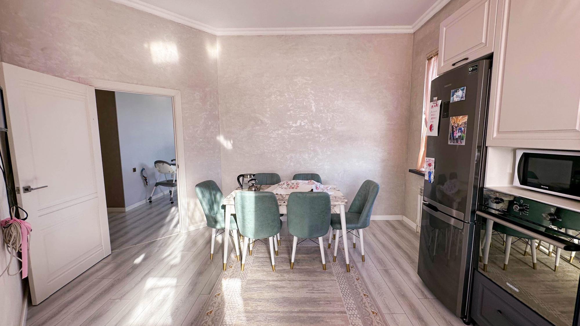 1-комнантный квартира, 210.0 м²,Алтынемель за 44 000 000