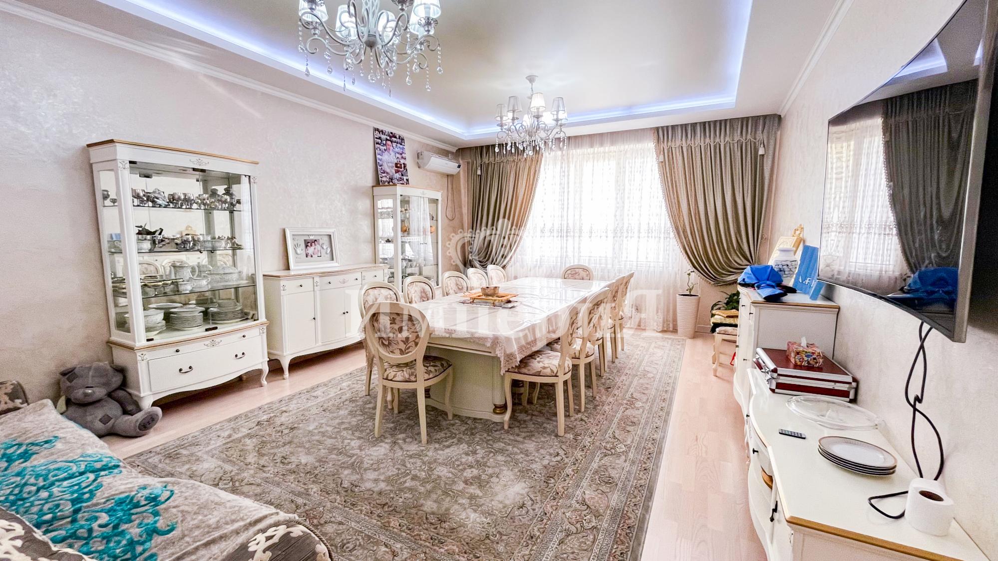 4-комнантная квартира, 161.0 м²,Назарбаева за 75 000 000