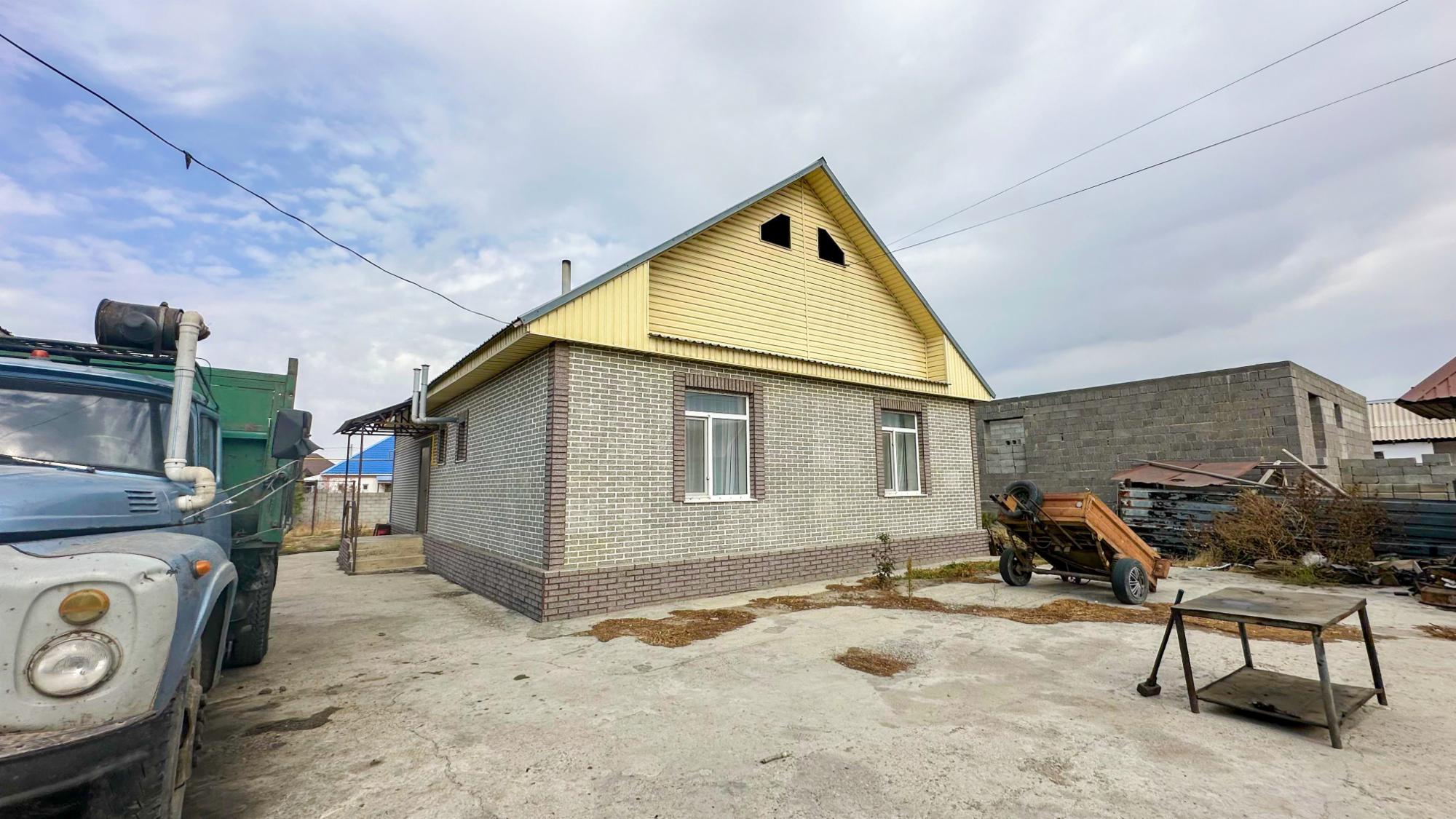 4-комнантный квартира, 107.0 м²,Есымхана за 35 000 000