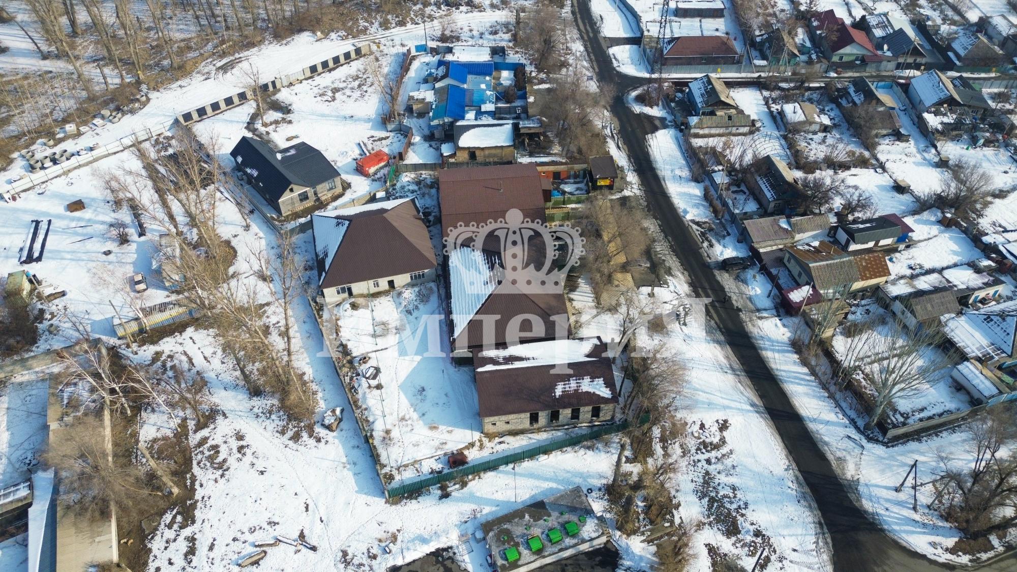3-комнантный квартира, 306.0 м²,Абая за 30 000 000