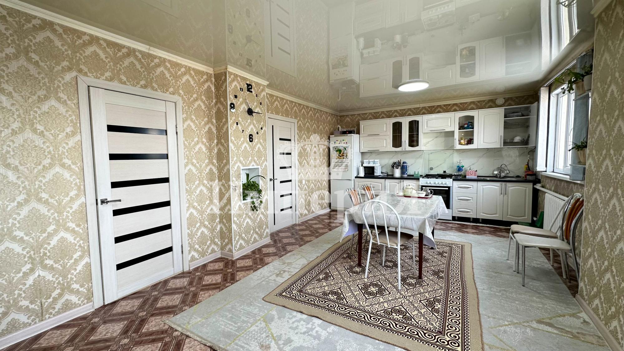 4-комнантный квартира, 93.0 м²,Подобедова за 25 500 000