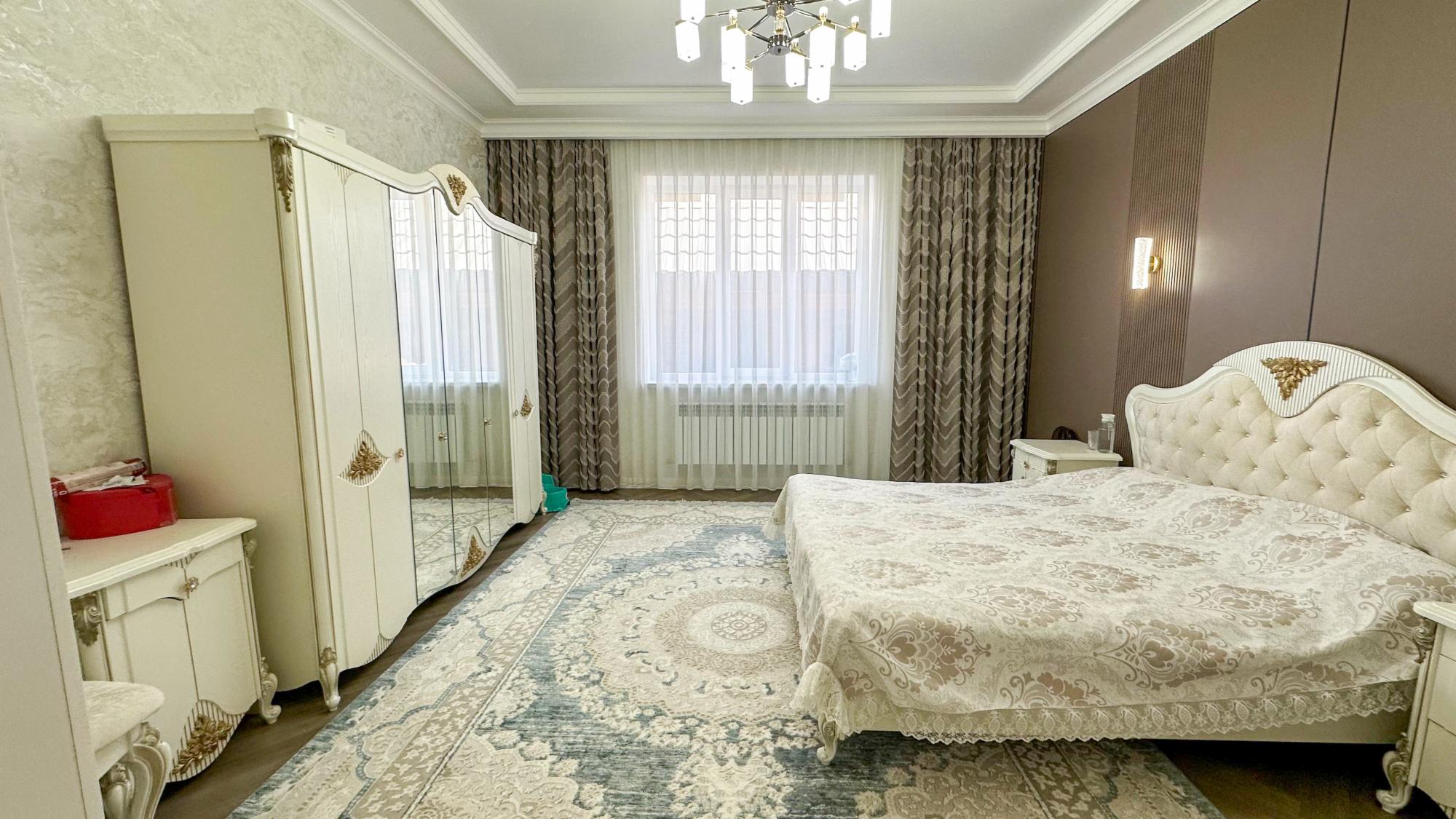 6-комнантный квартира, 283.0 м²,Жастар за 130 000 000