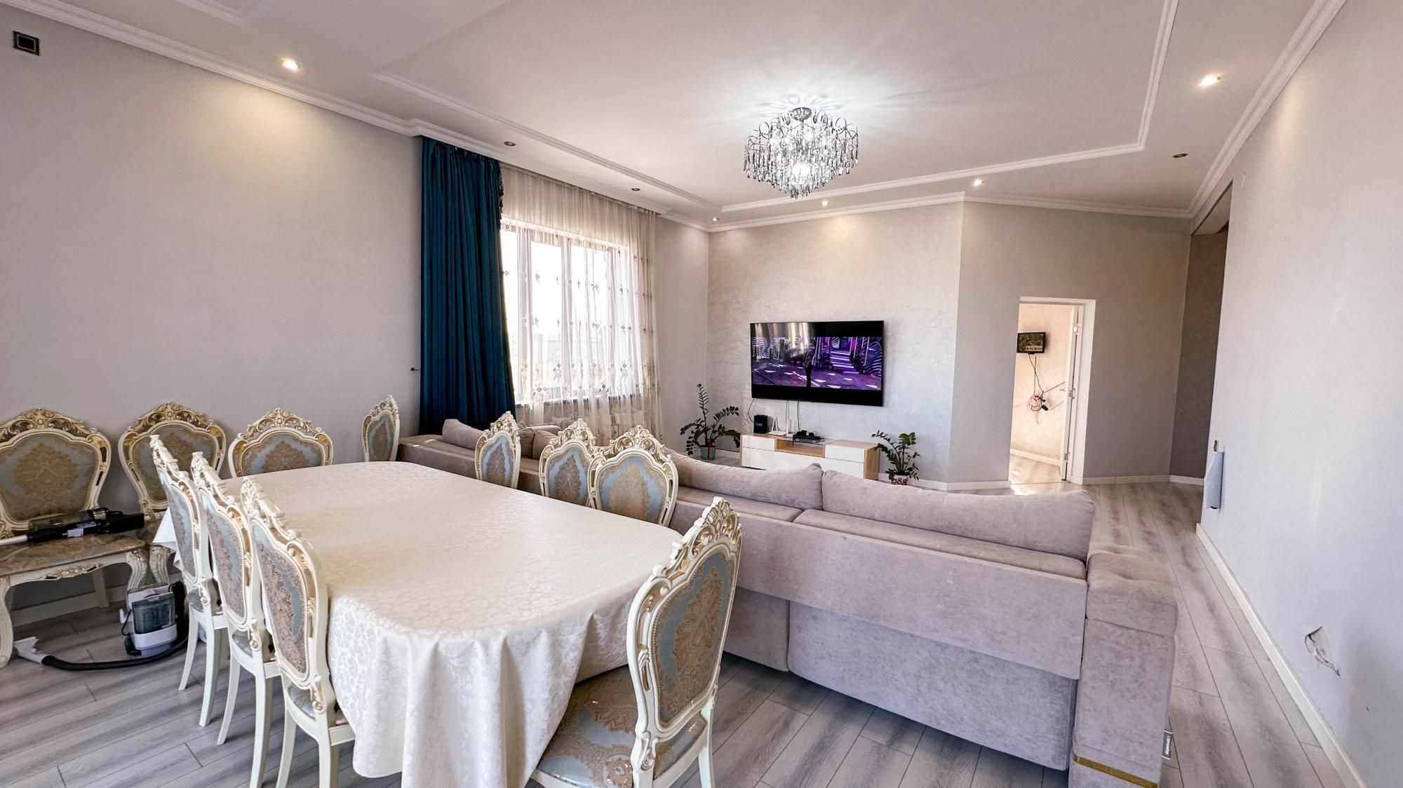 1-комнантный квартира, 210.0 м²,Алтынемель за 44 000 000