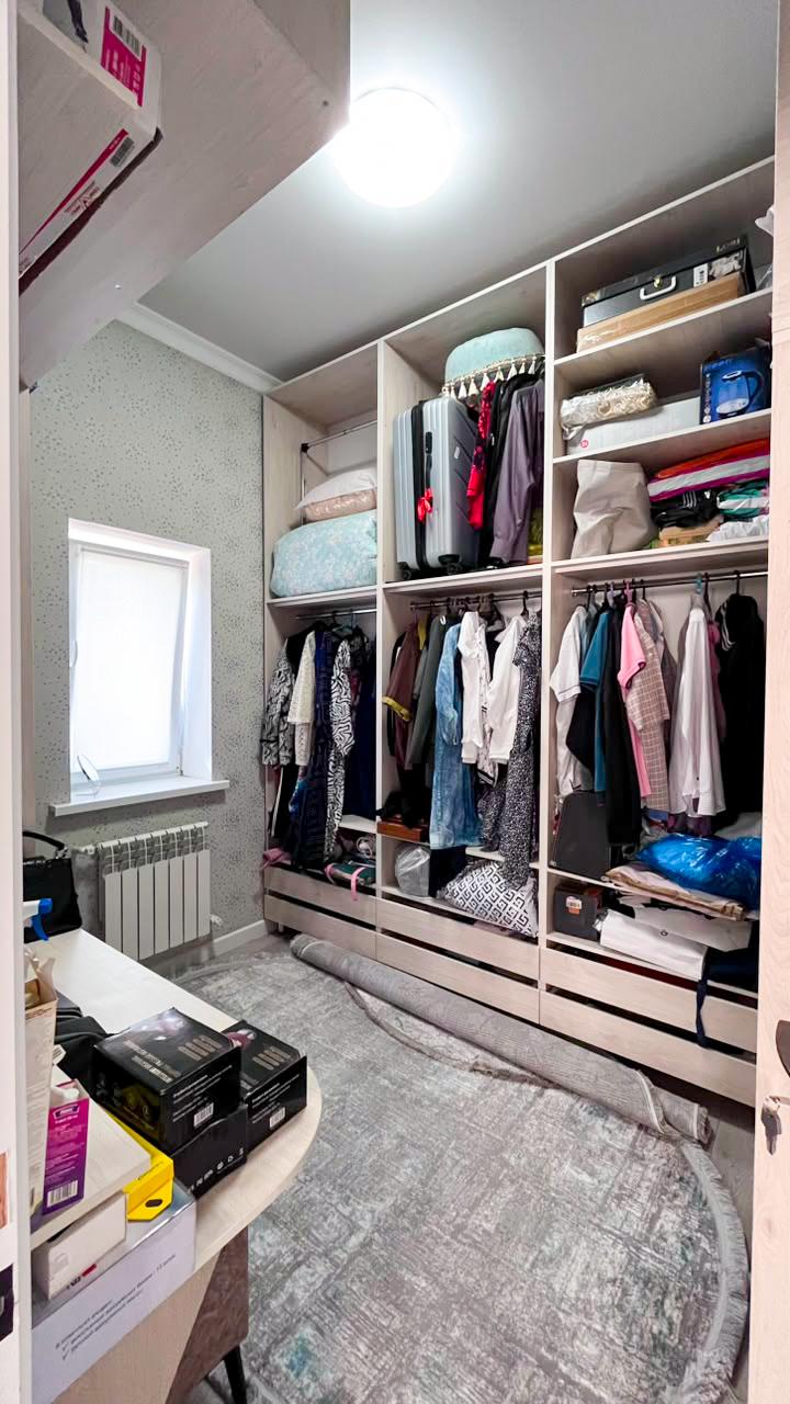 9-комнантный квартира, 215.0 м²,Коктем за 100 000 000