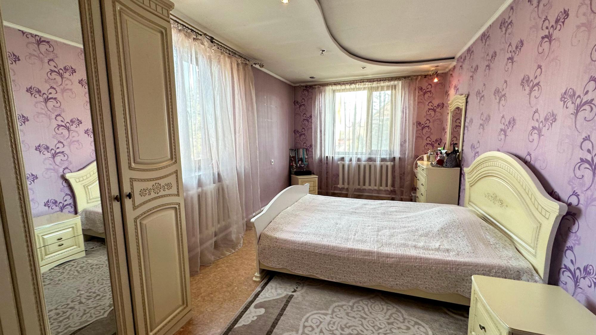 7-комнантный квартира, 263.0 м²,Базарбаева за 75 000 000