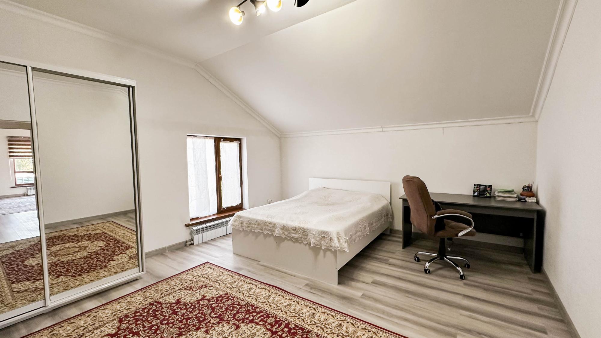 5-комнантный квартира, 220.0 м²,Балпык за 45 000 000