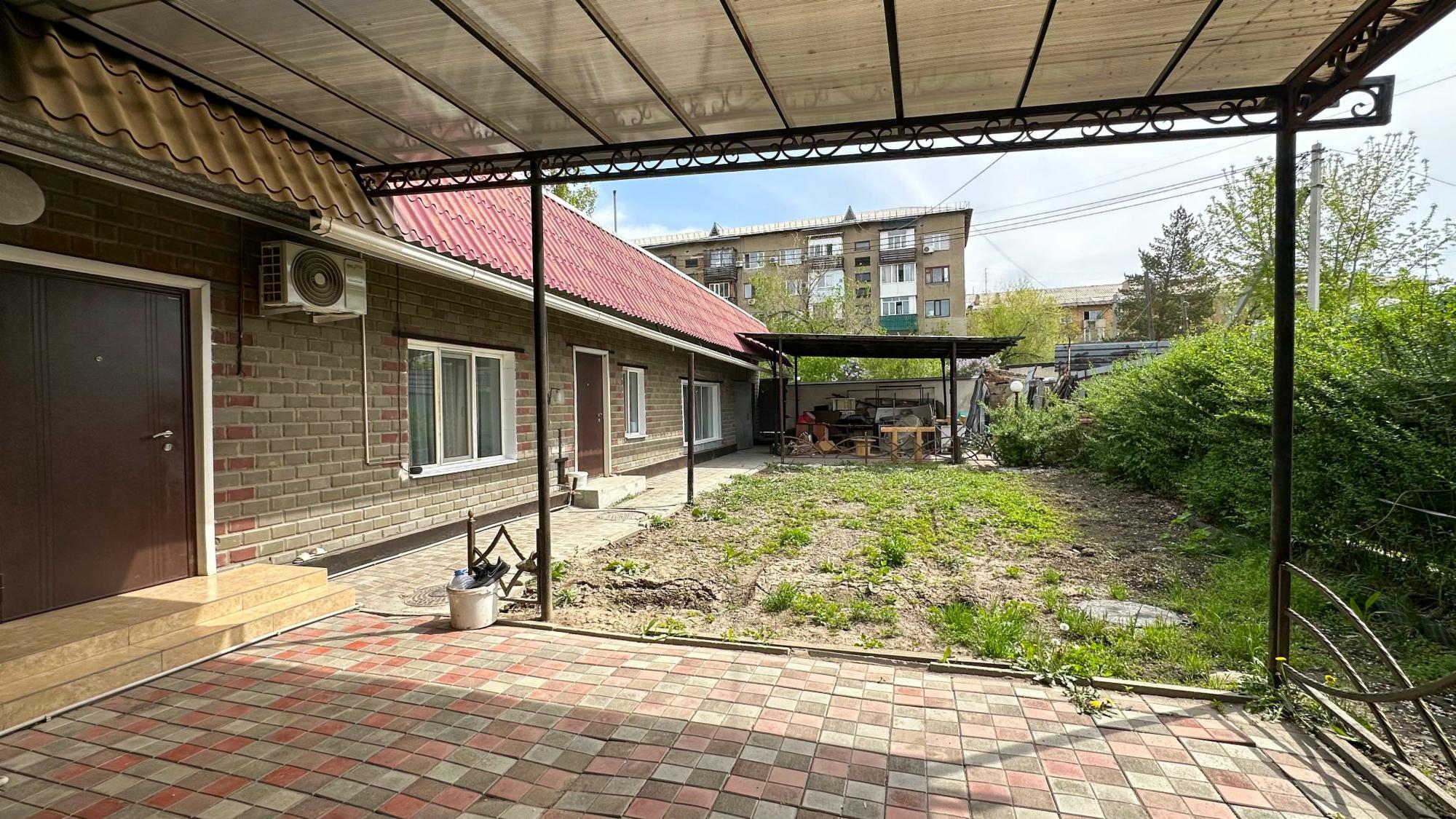 4-комнантный квартира, 140.0 м²,Аксуйская за 50 000 000