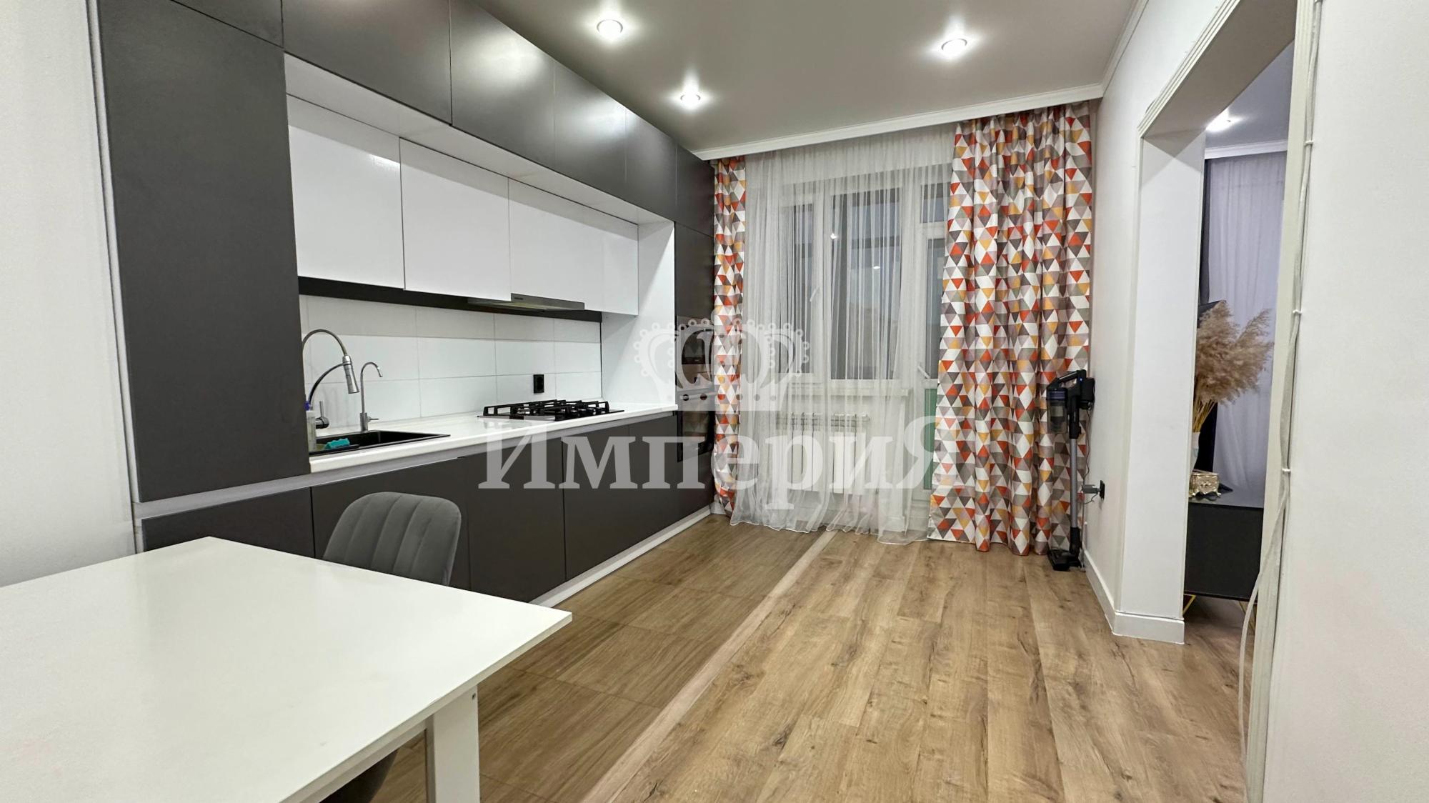 5-комнантная квартира, 160.0 м²,Бирлик за 68 000 000