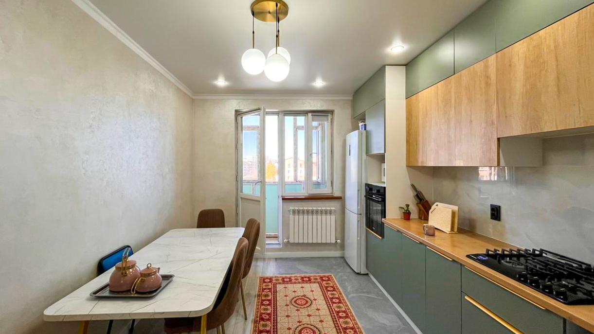 3-комнантная квартира, 90.0 м²,5 мкр за 4 500 000