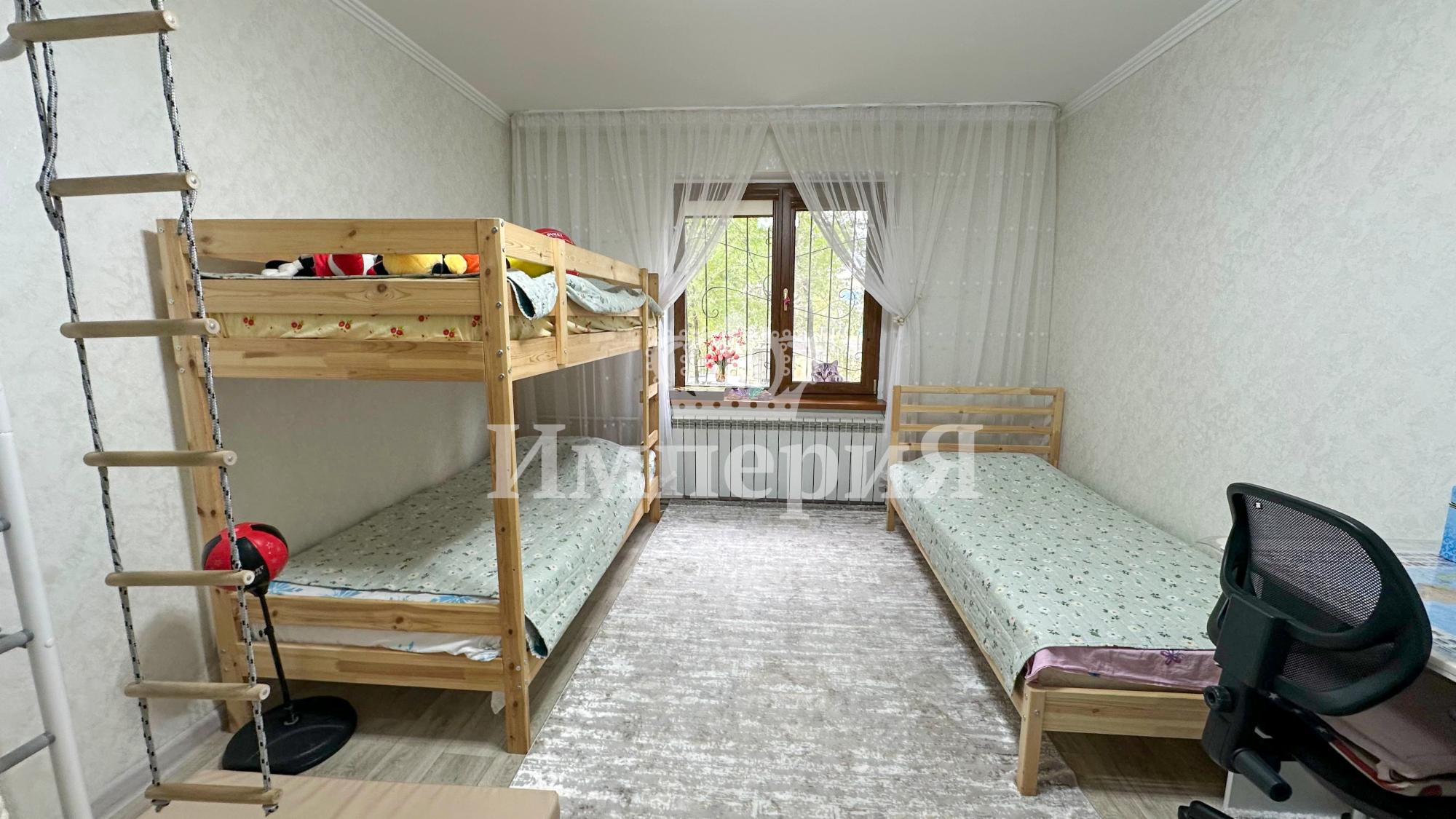 4-комнантная квартира, 103.0 м²,мкр Мушелтой за 40 000 000