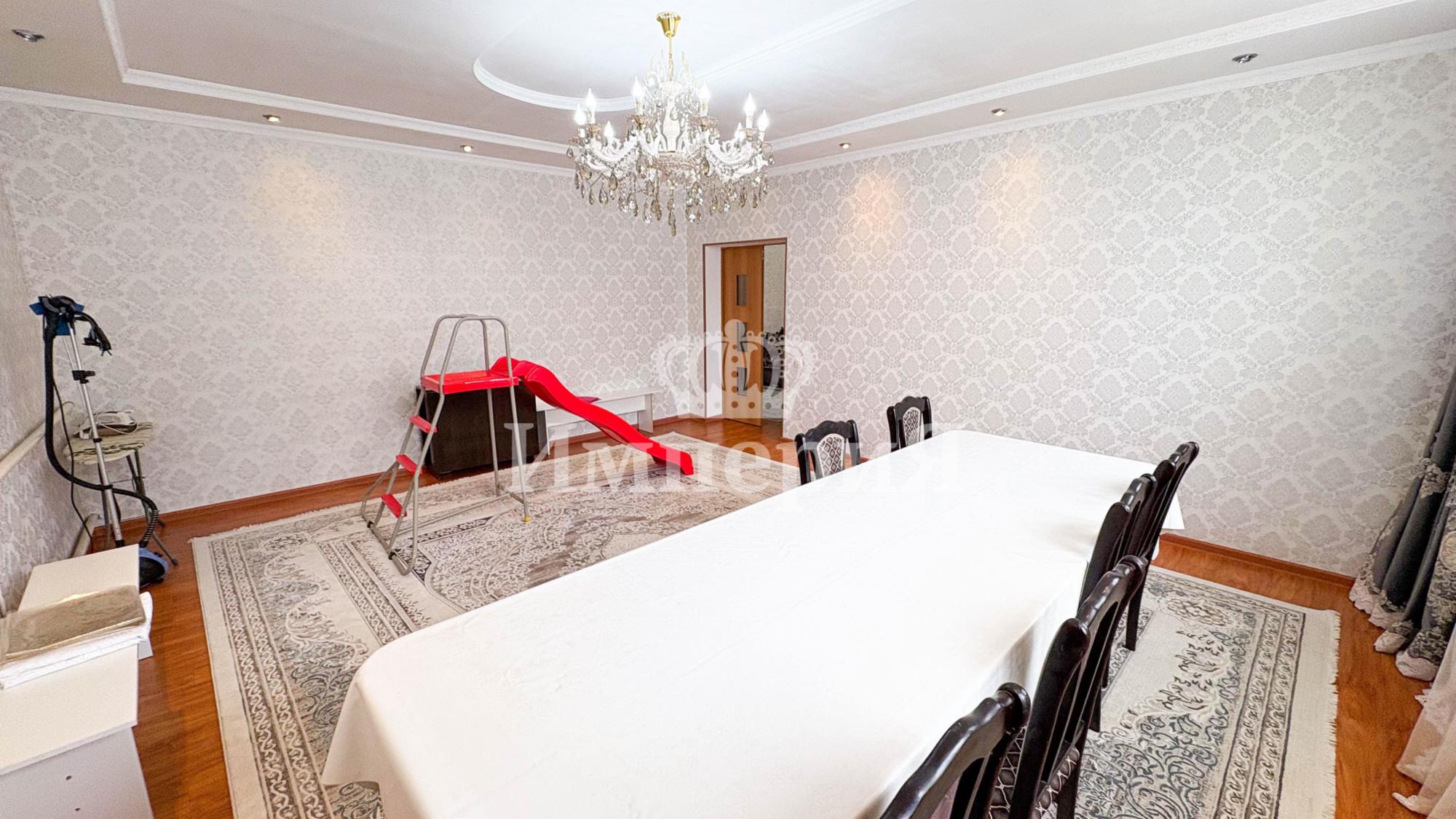 4-комнантный квартира, 110.0 м²,Жарык за 27 700 000