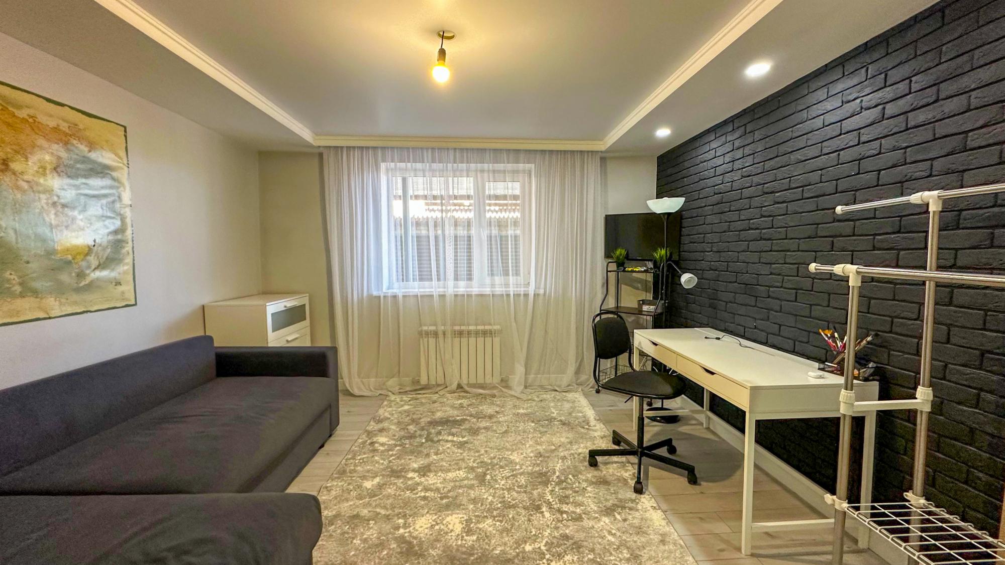 5-комнантный квартира, 238.0 м²,Калиева за 79 000 000