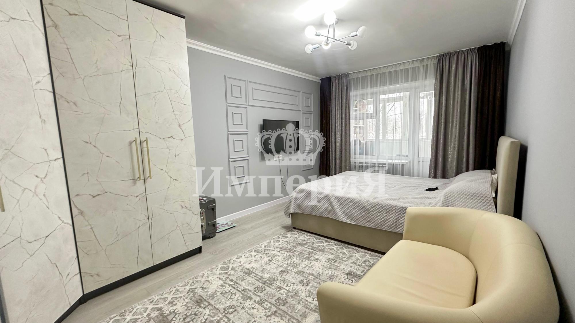 4-комнантная квартира, 91.0 м²,Центр за 38 000 000