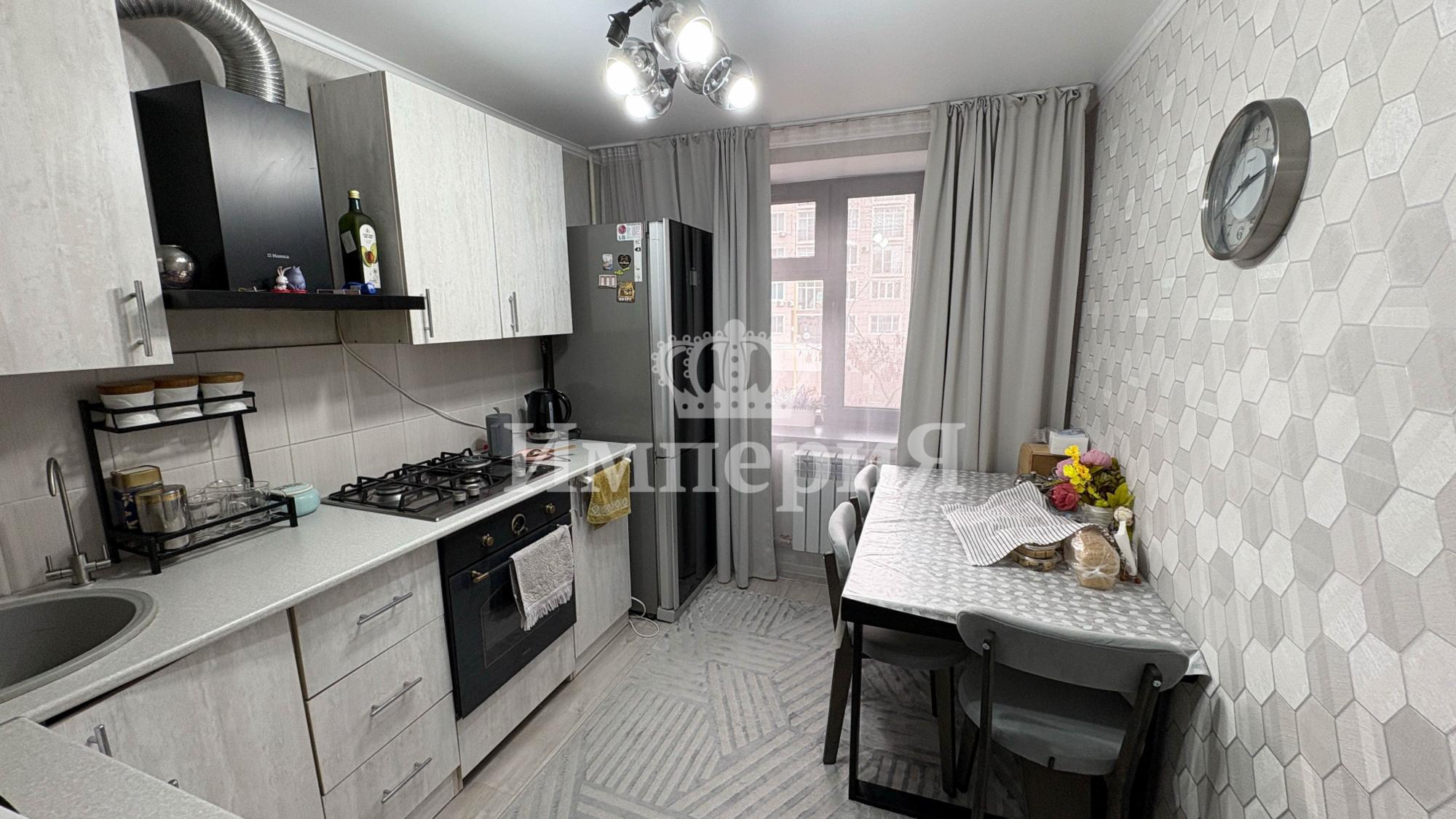 4-комнантная квартира, 75.0 м²,Быржан Сал за 26 000 000